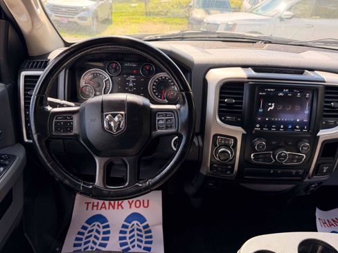 Used 2019 RAM 1500 Big Horn AWD/4WD image 16