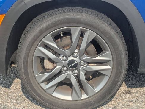 Used 2022 Kia Seltos LX AWD/4WD image 9