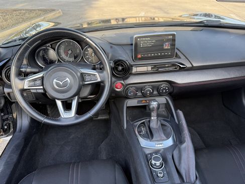 Used 2016 MAZDA MX-5 Miata Club image 14
