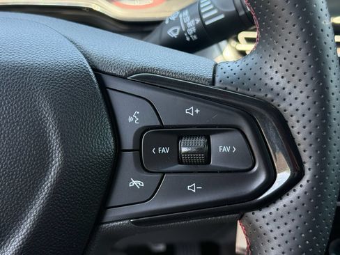 Used 2024 Chevrolet Trax RS w/ Driver Confidence Package FWD image 18