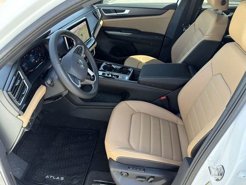 New 2026 Volkswagen Atlas Cross Sport SEL AWD/4WD image 22