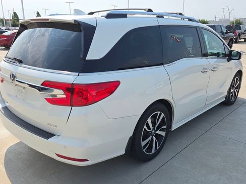 Used 2018 Honda Odyssey Elite image 5