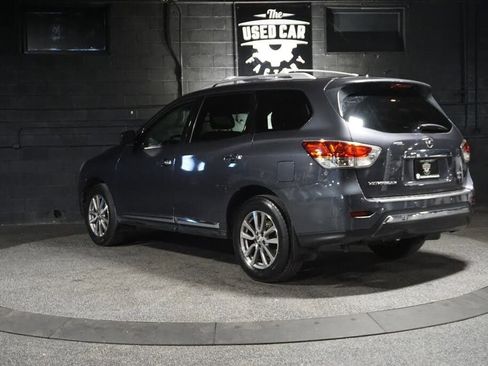 Used 2014 Nissan Pathfinder SL w/ Cargo Package AWD/4WD image 3