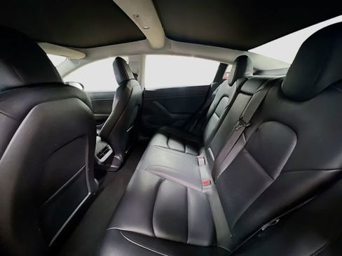 Used 2020 Tesla Model 3 Long Range image 25