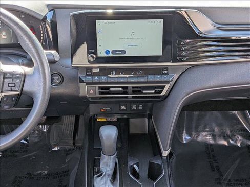Used 2025 Toyota Camry LE FWD image 12