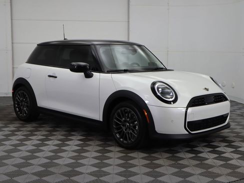 Certified 2025 MINI Cooper 2-Door Hardtop image 4
