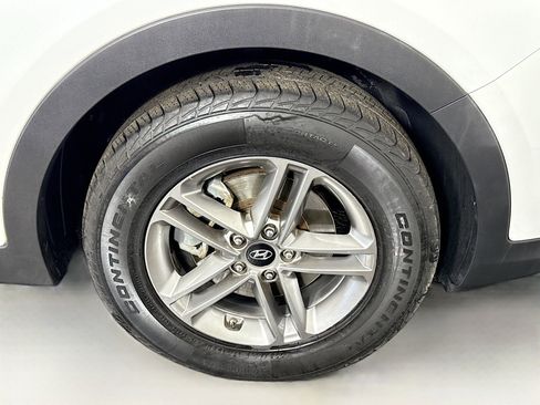 Used 2017 Hyundai Santa Fe Sport image 31