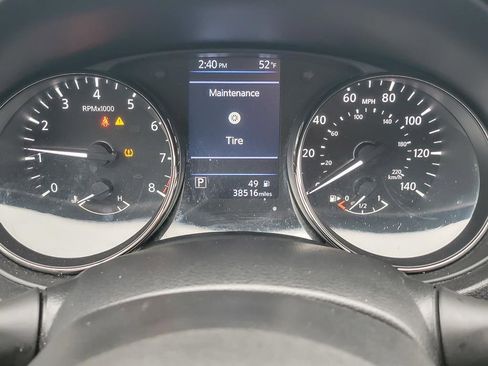 Used 2020 Nissan Rogue Sport S image 12