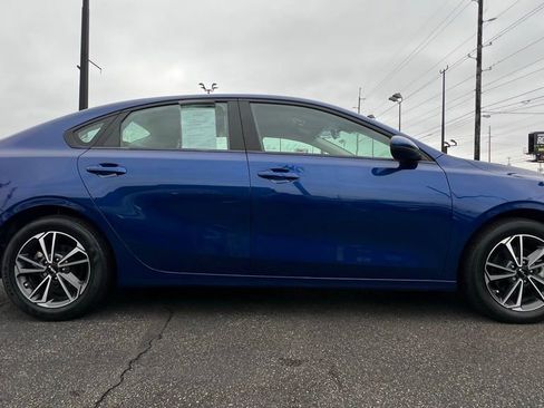 Used 2022 Kia Forte LXS image 9