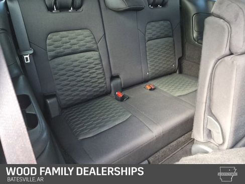 Used 2023 Nissan Pathfinder SV image 31