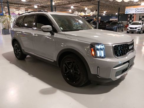 Used 2023 Kia Telluride EX X-Line AWD/4WD image 4