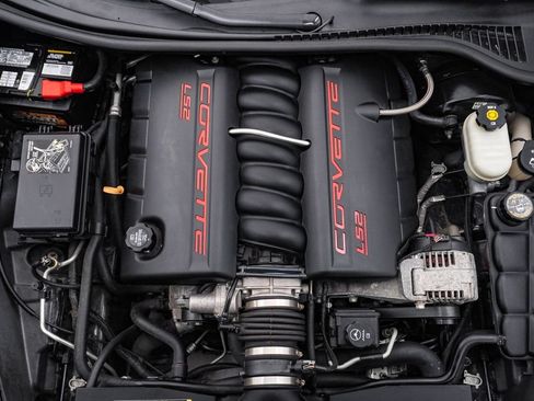 Used 2007 Chevrolet Corvette Coupe w/ Preferred Equipment Group RWD image 31