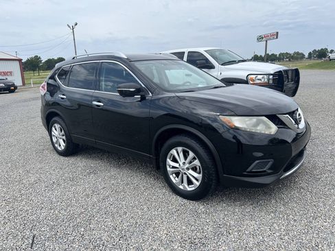 Used 2015 Nissan Rogue SV w/ SV Premium Package FWD image 1