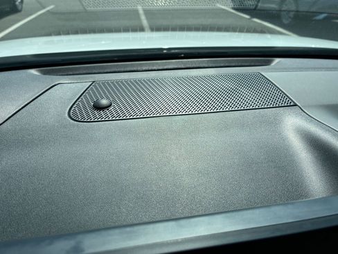 Used 2025 Kia K4 LXS image 17