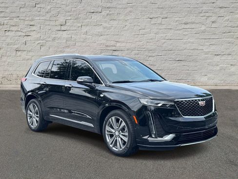 Certified 2024 Cadillac XT6 Premium Luxury w/ Technology Package FWD image 6