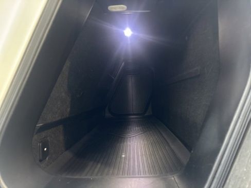 Used 2023 Rivian R1T Launch Edition image 23