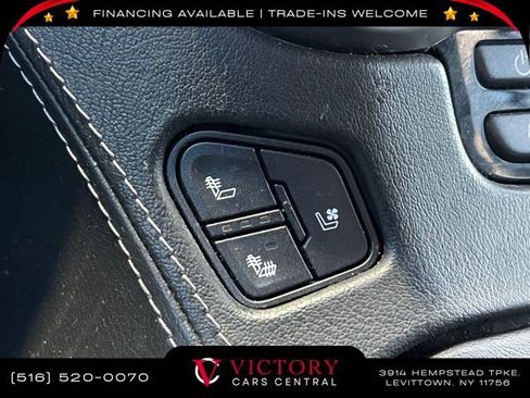 Used 2020 Chevrolet Suburban Premier w/ Premier 6.2L Value Package image 34