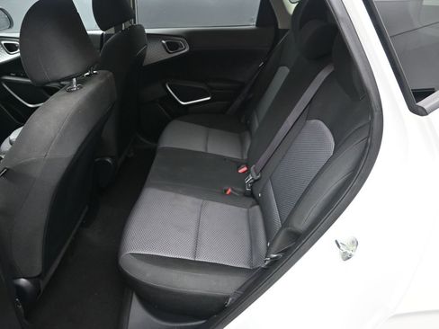 Used 2023 Kia Soul LX w/ LX Technology Package FWD image 27