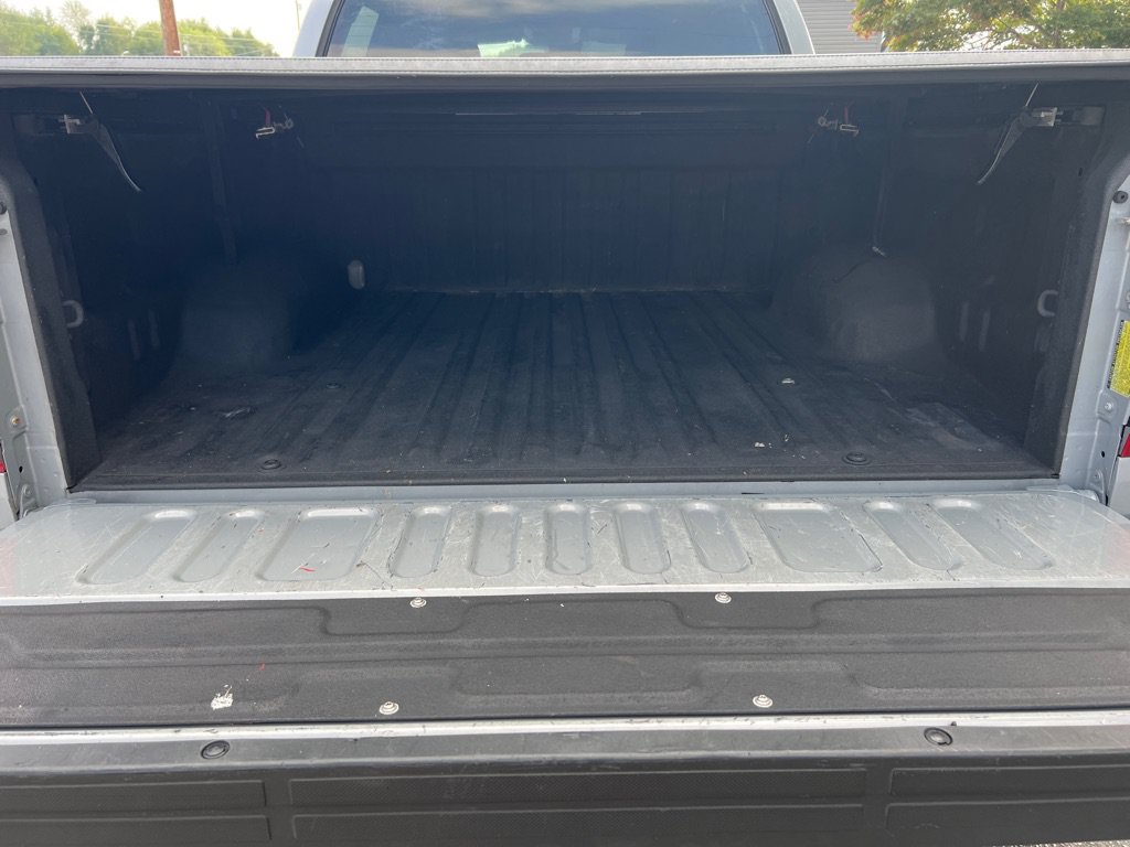 Used 2018 Toyota Tundra SR5 w/ SR5 Upgrade Package AWD/4WD image 11