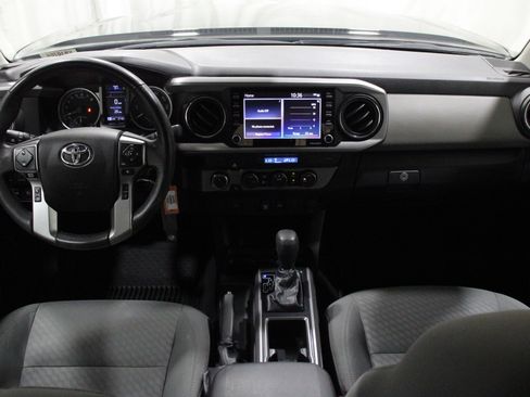 Used 2021 Toyota Tacoma SR5 AWD/4WD image 2