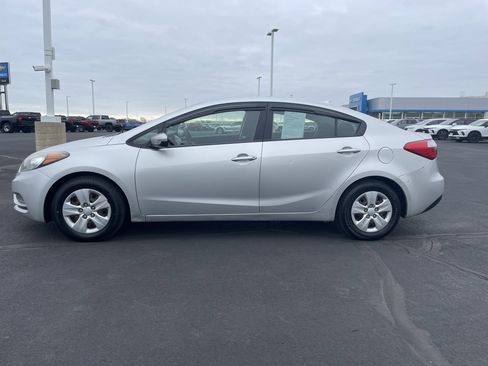 Used 2014 Kia Forte LX FWD image 2