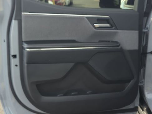 Used 2026 GMC Sierra EV Elevation image 23