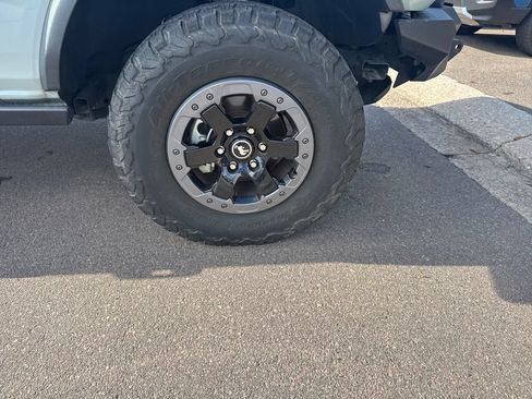 Used 2021 Ford Bronco Badlands AWD/4WD image 9