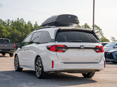 Used 2025 Honda Odyssey Elite image 5
