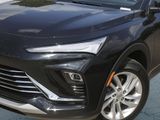 Certified 2024 Buick Envista Preferred w/ Advanced Safety Package image 2