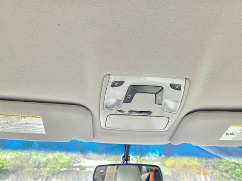 Used 2014 Toyota Sienna LE AWD/4WD image 63