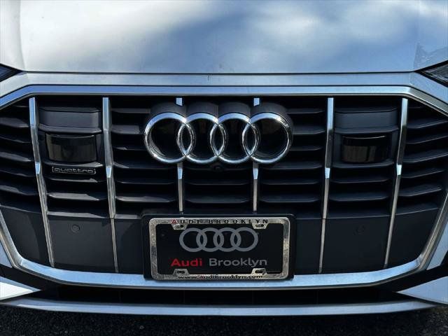 Used 2023 Audi Q7 3.0T Premium w/ Convenience Package AWD/4WD image 7
