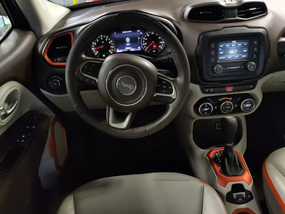 Used 2017 Jeep Renegade Limited FWD image 22