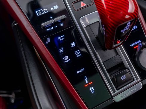 Certified 2019 Porsche Cayenne Turbo AWD/4WD image 23