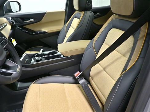 New 2026 Chevrolet Equinox ACTIV w/ Convenience Package III image 11