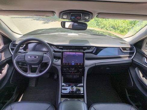 Certified 2022 Jeep Grand Cherokee Limited 4xe w/ MOPAR Finishing Package AWD/4WD image 19