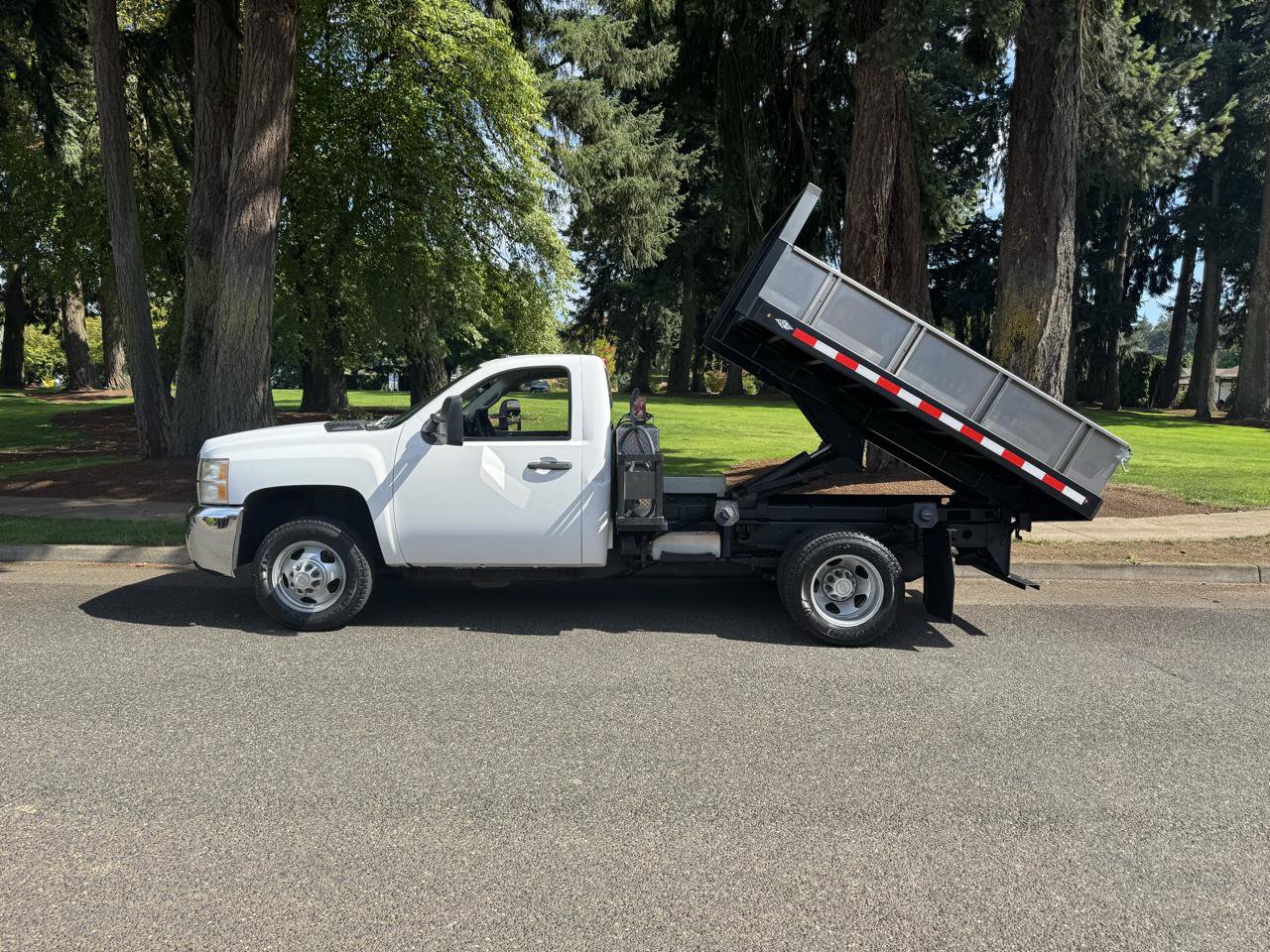 Used 2008 Chevrolet Silverado 3500 W/T RWD image 4