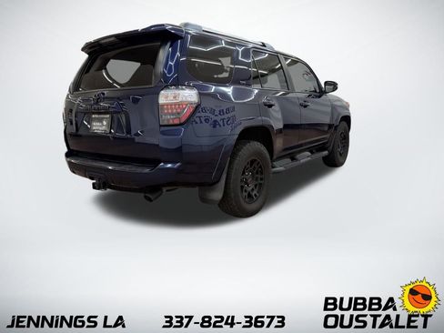 Used 2021 Toyota 4Runner SR5 Premium image 5