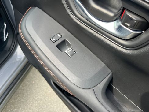 Used 2023 Honda HR-V Sport image 29