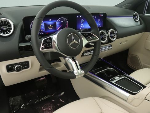 New 2026 Mercedes-Benz GLA 250 image 4