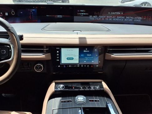 New 2026 Lincoln Navigator L Black Label AWD/4WD image 12