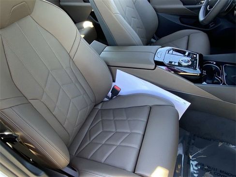 New 2025 BMW 530i image 11