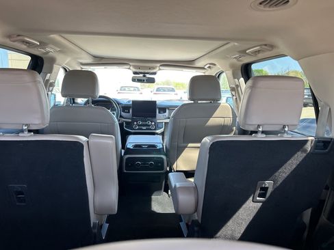 Used 2024 Ford Expedition Limited image 41