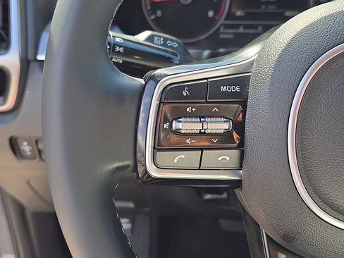 Certified 2023 Kia Sorento S image 29