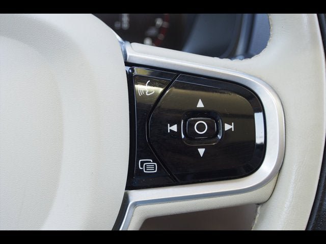 Used 2019 Volvo XC90 T6 Momentum w/ Protection Package Premier AWD/4WD image 29