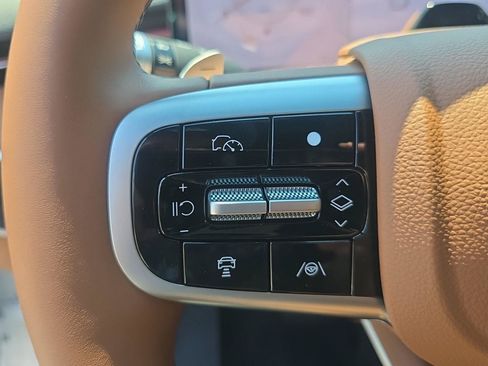 New 2026 Genesis GV70 2.5T Advanced AWD/4WD image 13