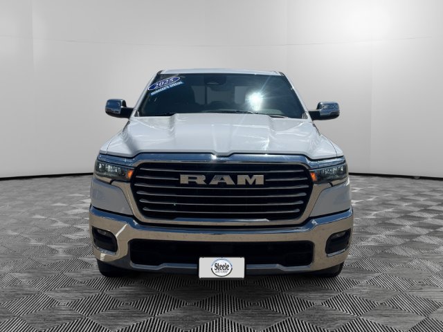 Used 2025 RAM 1500 Laramie AWD/4WD image 8