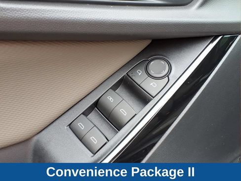 New 2027 Chevrolet Equinox LT w/ Convenience Package II FWD image 21