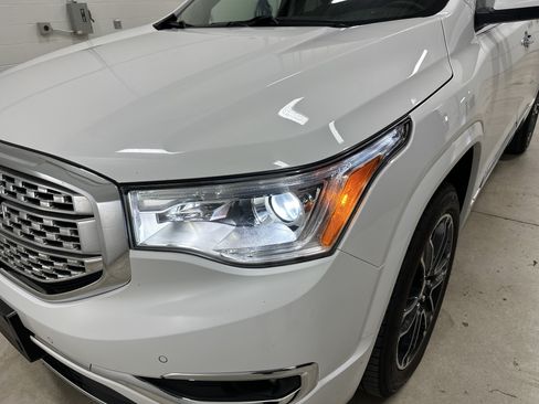 Used 2019 GMC Acadia Denali w/ Technology Package AWD/4WD image 6