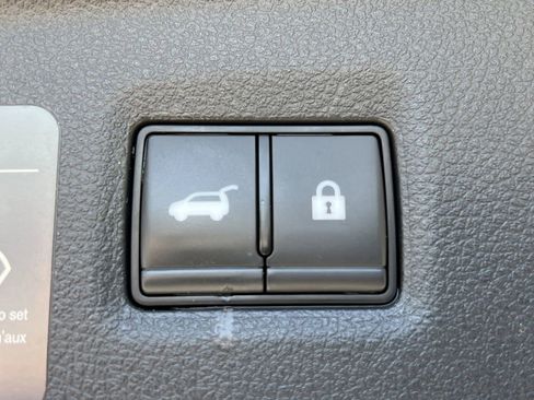 Used 2023 INFINITI QX50 Luxe FWD image 6