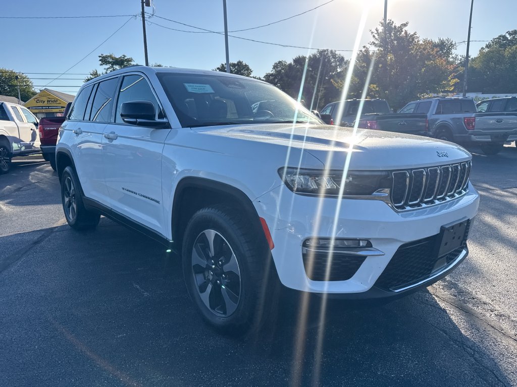 Used 2024 Jeep Grand Cherokee Limited 4xe AWD/4WD image 4
